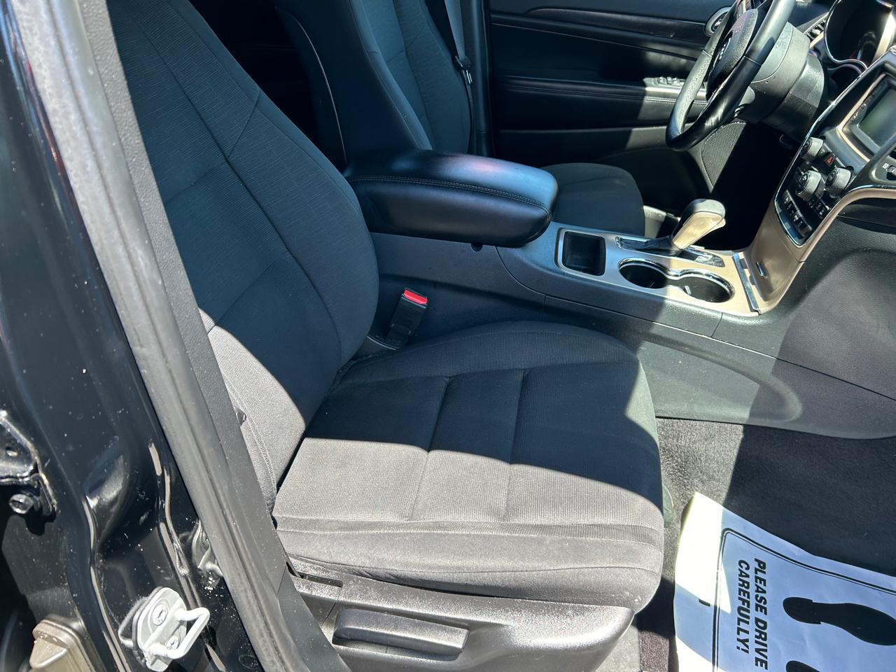 Jeep Grand Cherokee Laredo 4WD 2017