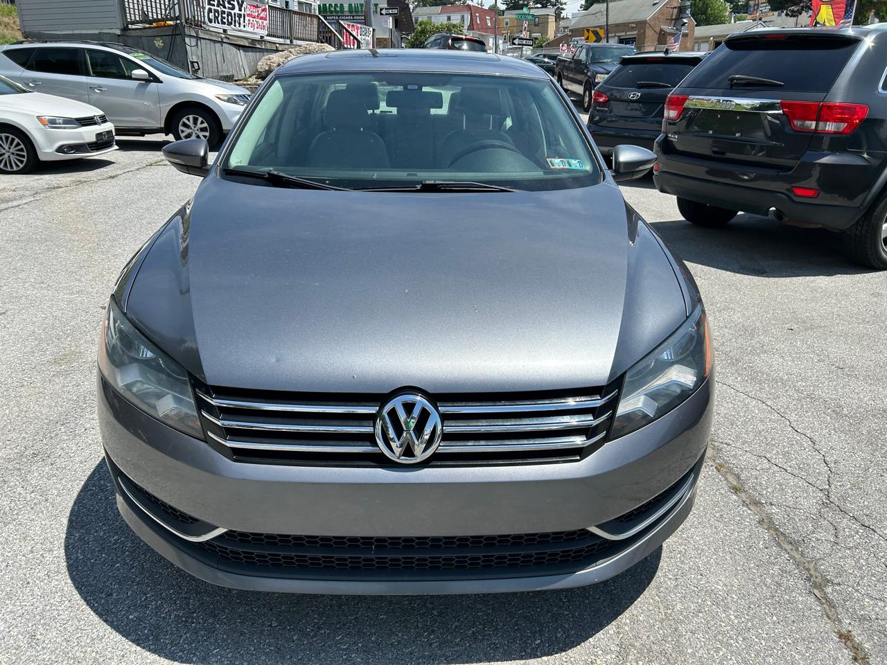 Volkswagen Passat 2.5L SE AT 2012
