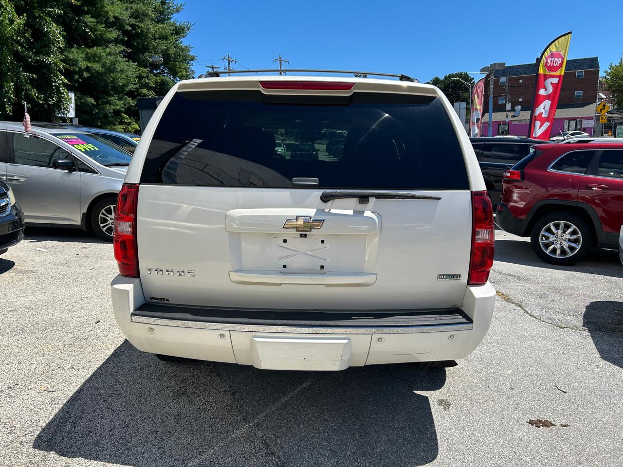 Chevrolet Tahoe LTZ 4WD 2010