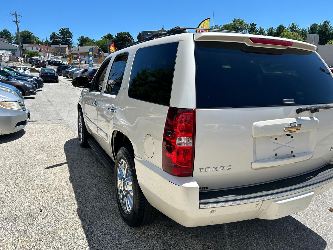 Chevrolet Tahoe LTZ 4WD 2010
