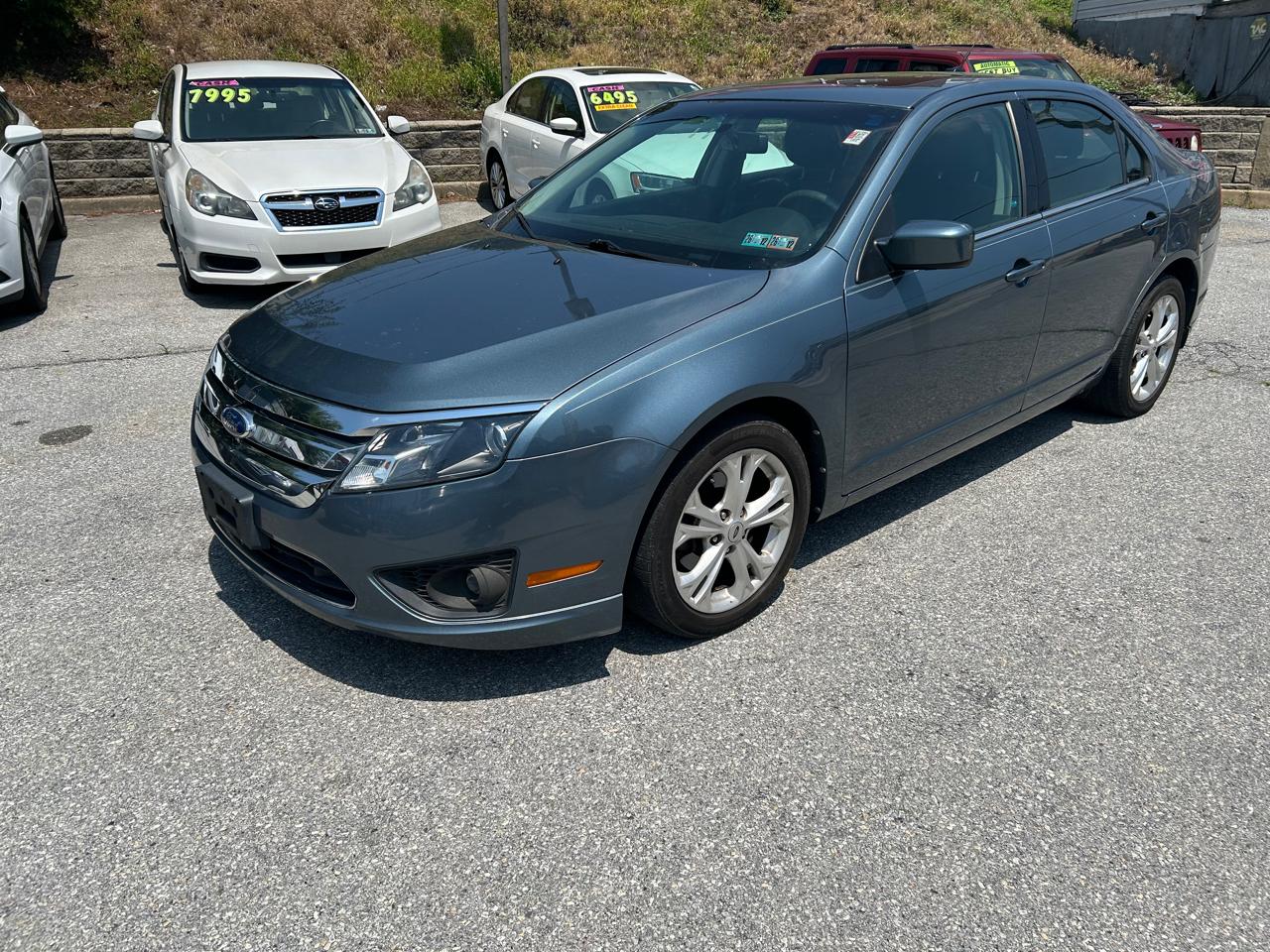 Ford Fusion SE 2012