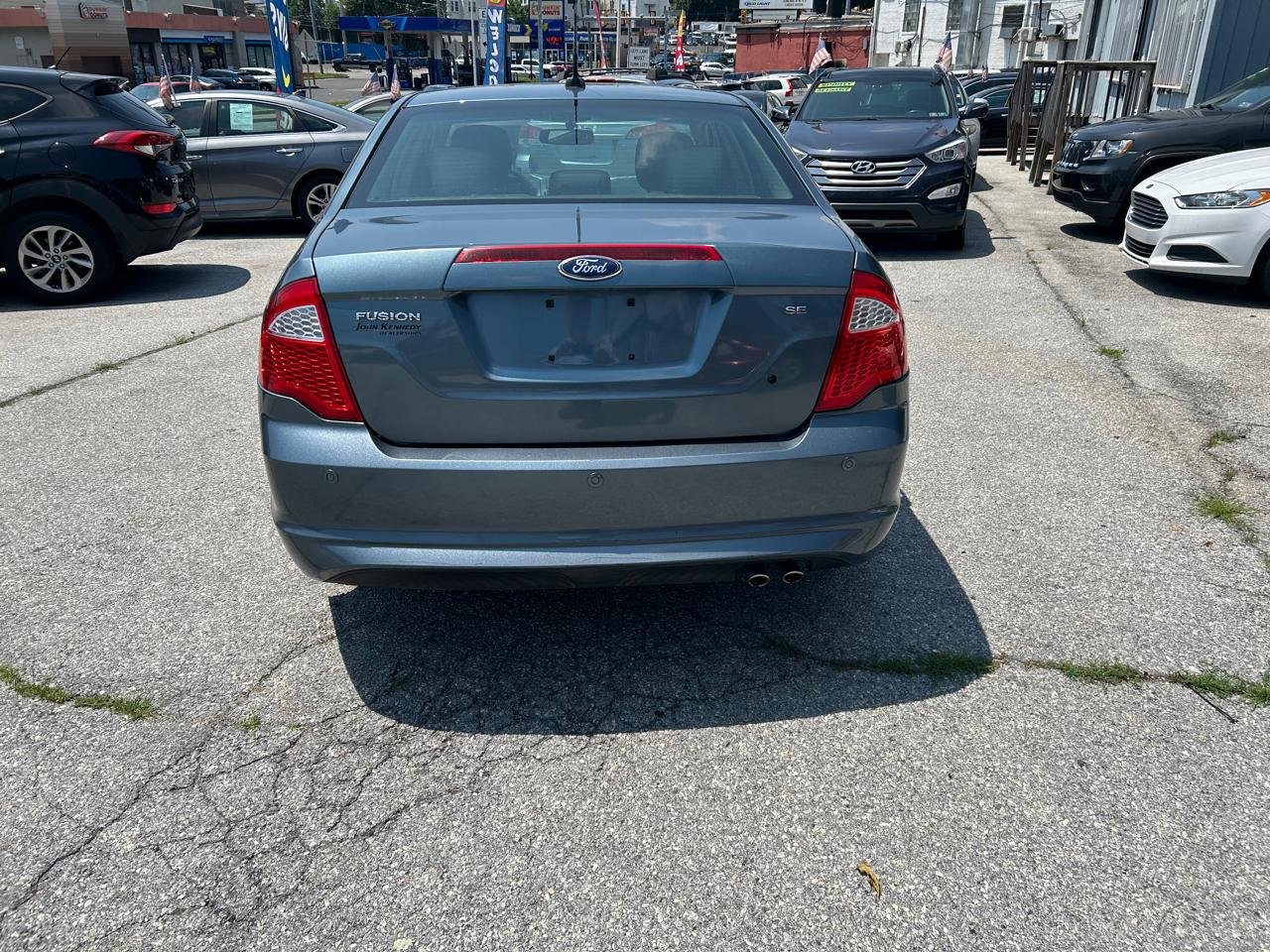 Ford Fusion SE 2012