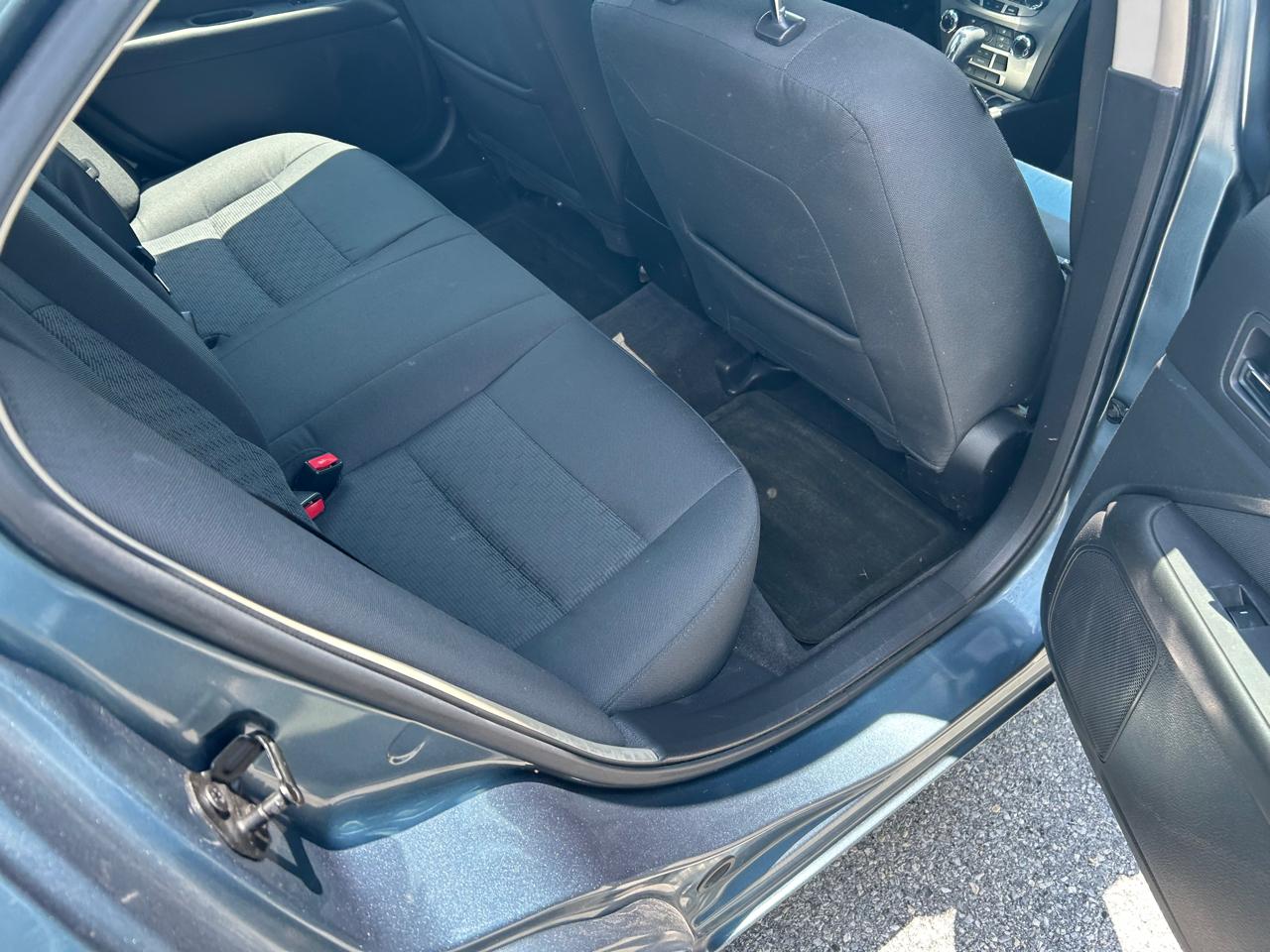 Ford Fusion SE 2012
