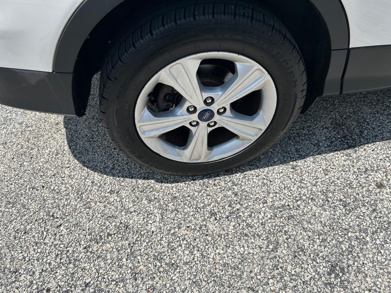 Ford Escape SE FWD 2014