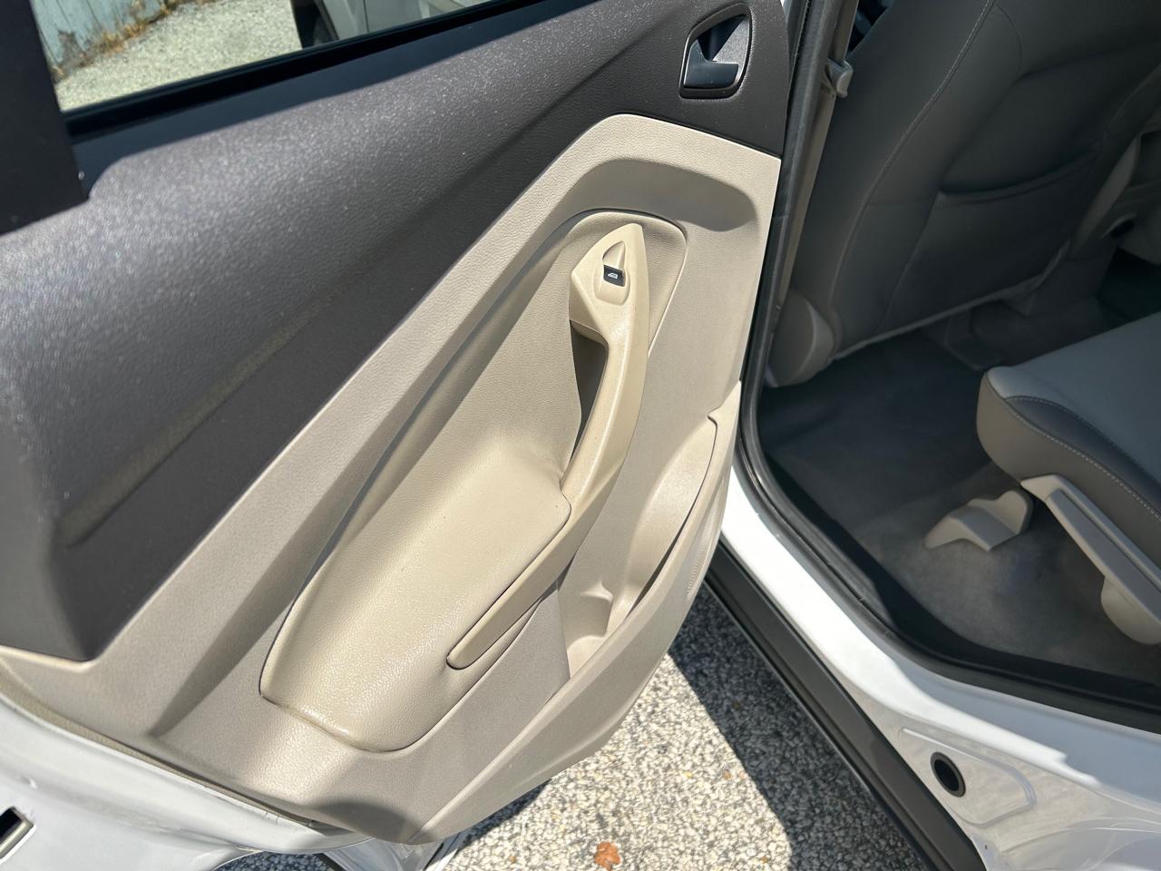 Ford Escape SE FWD 2014