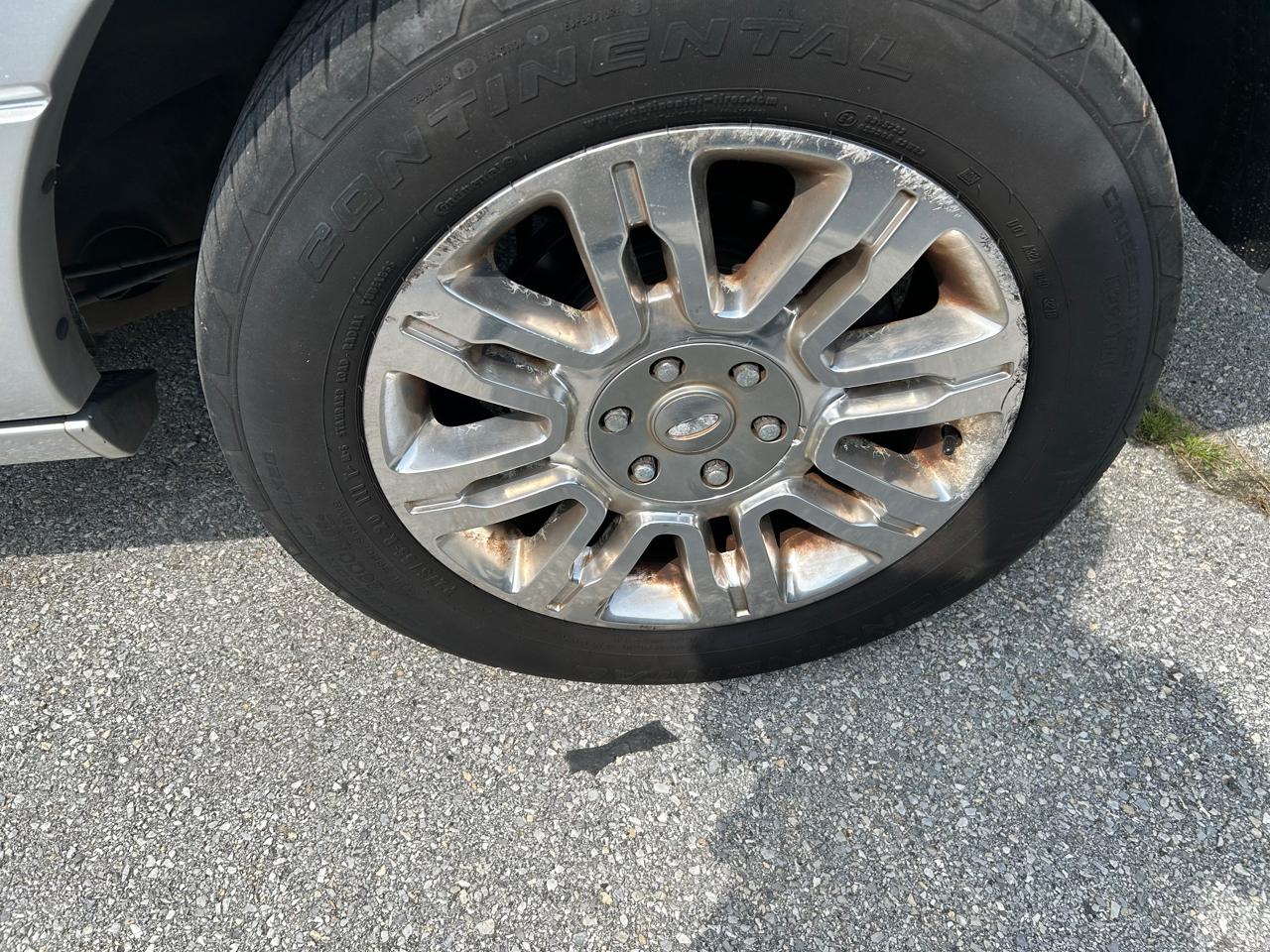 Ford Expedition EL Limited 4WD 2011