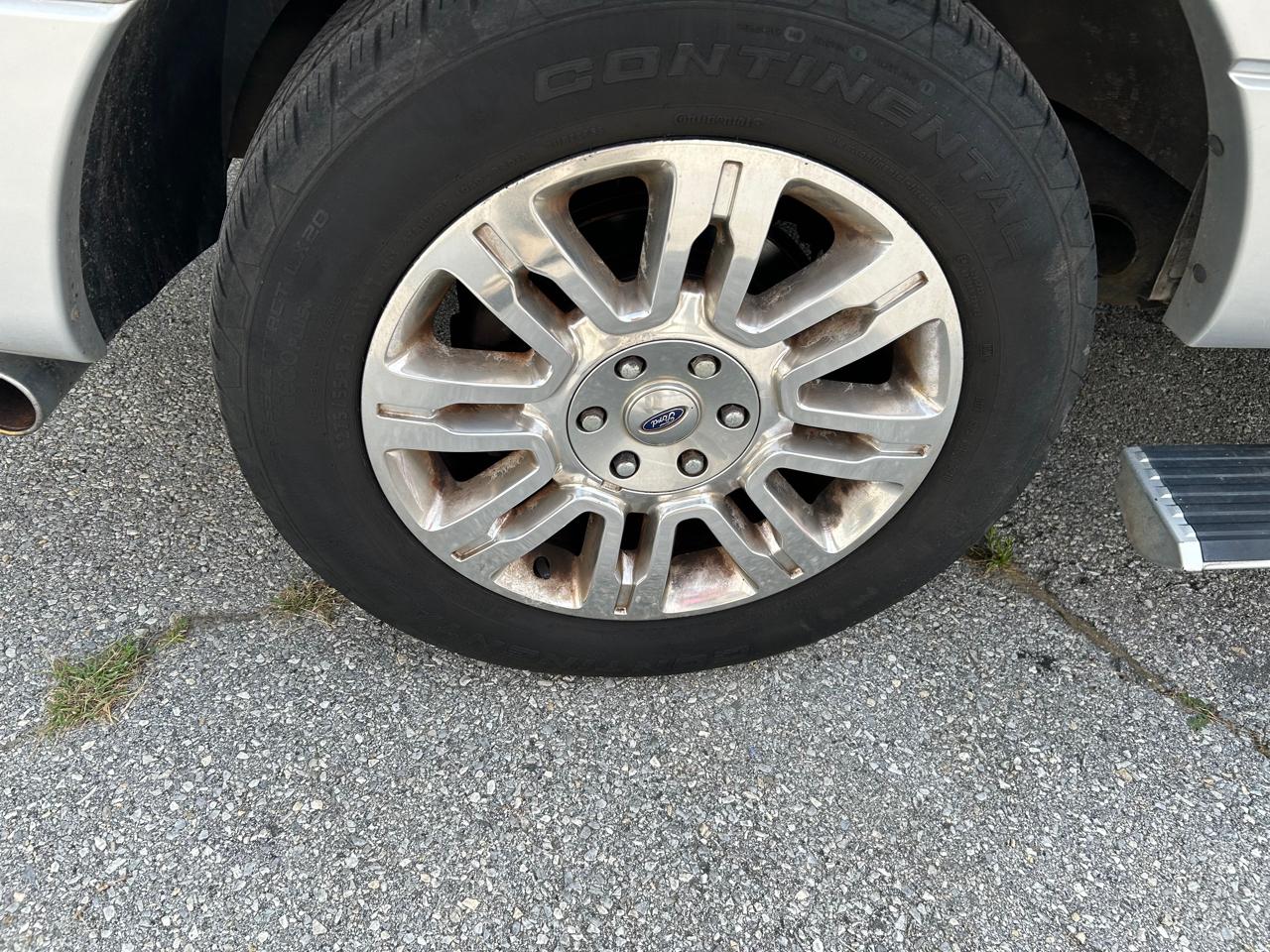 Ford Expedition EL Limited 4WD 2011