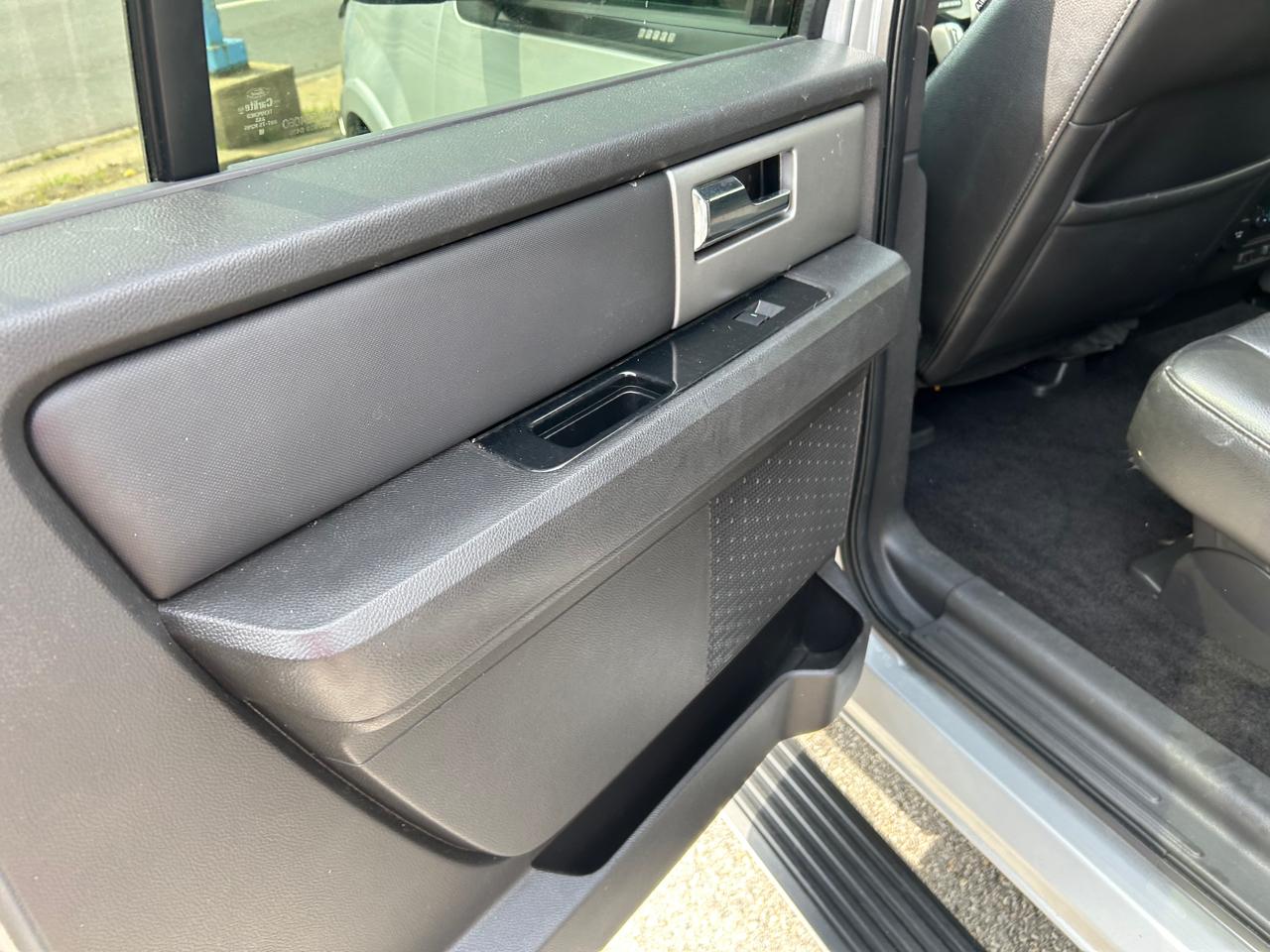Ford Expedition EL Limited 4WD 2011