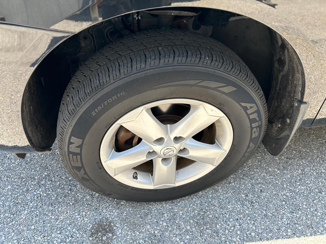 Nissan Rogue S AWD 2012