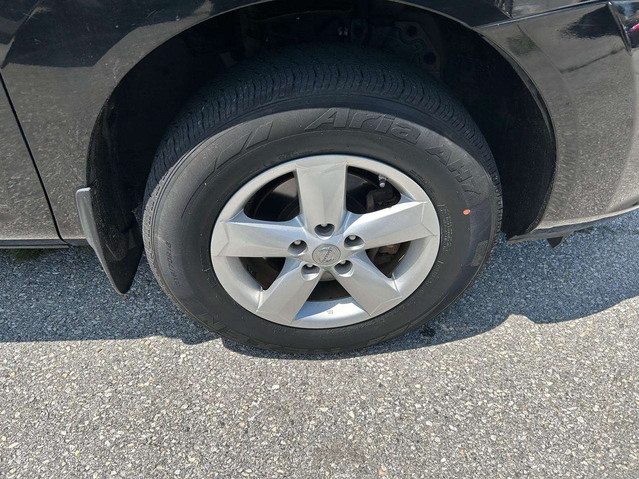 Nissan Rogue S AWD 2012