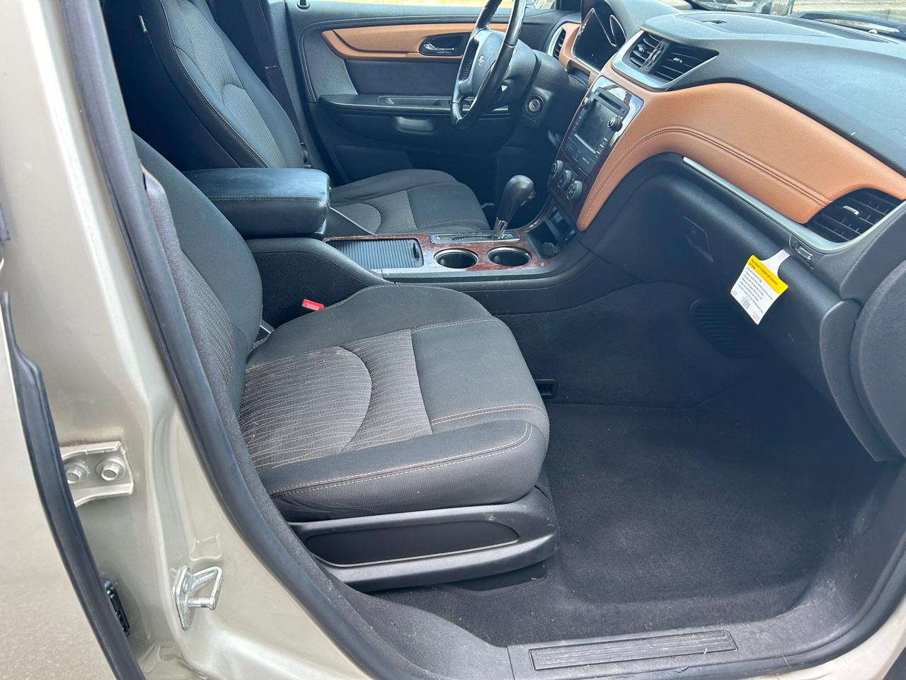 Chevrolet Traverse 1LT FWD 2014