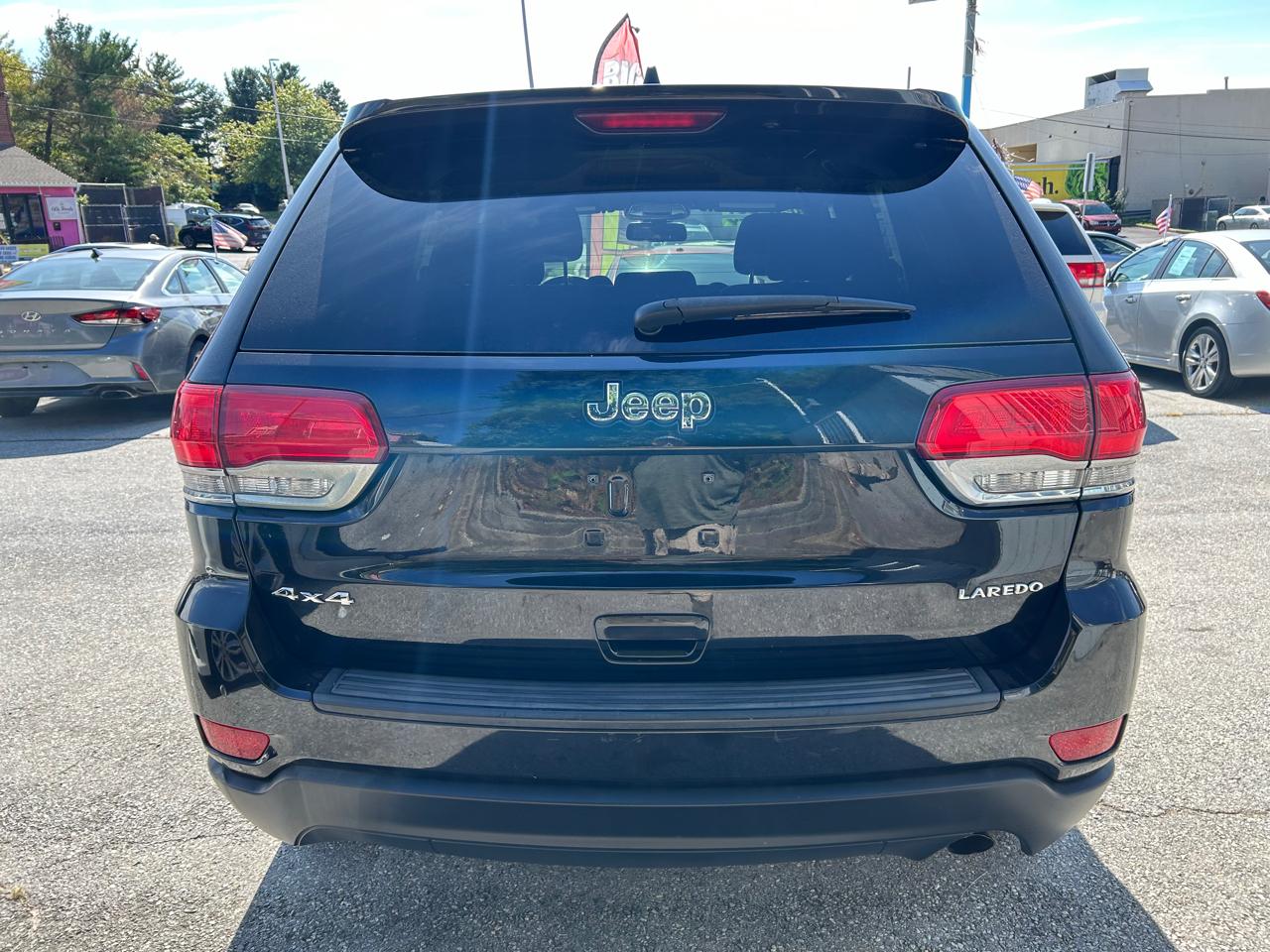 Jeep Grand Cherokee Laredo 4WD 2015