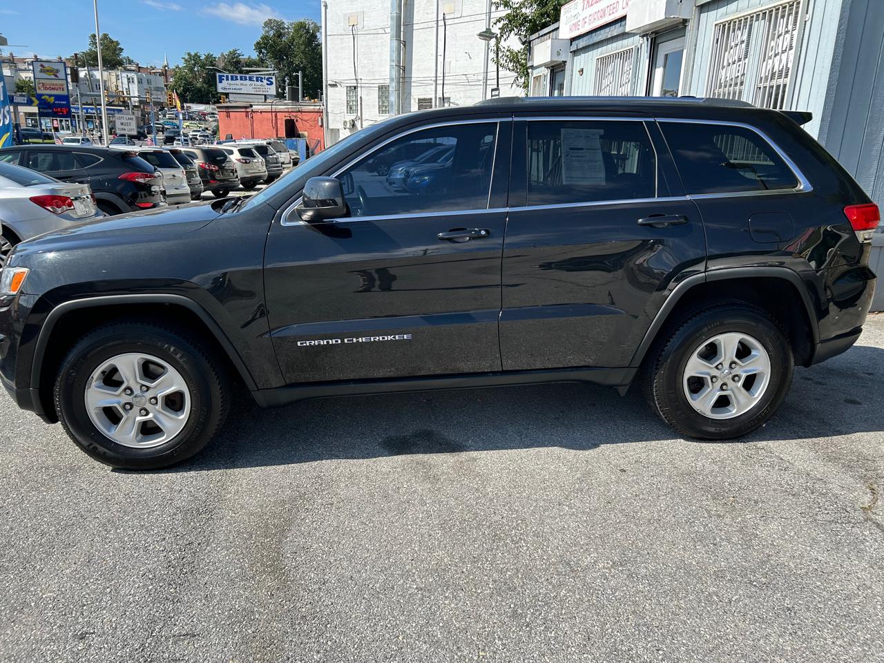 Jeep Grand Cherokee Laredo 4WD 2015