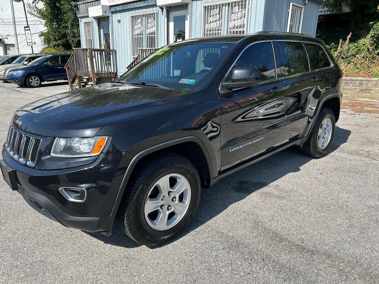 Jeep Grand Cherokee Laredo 4WD 2015