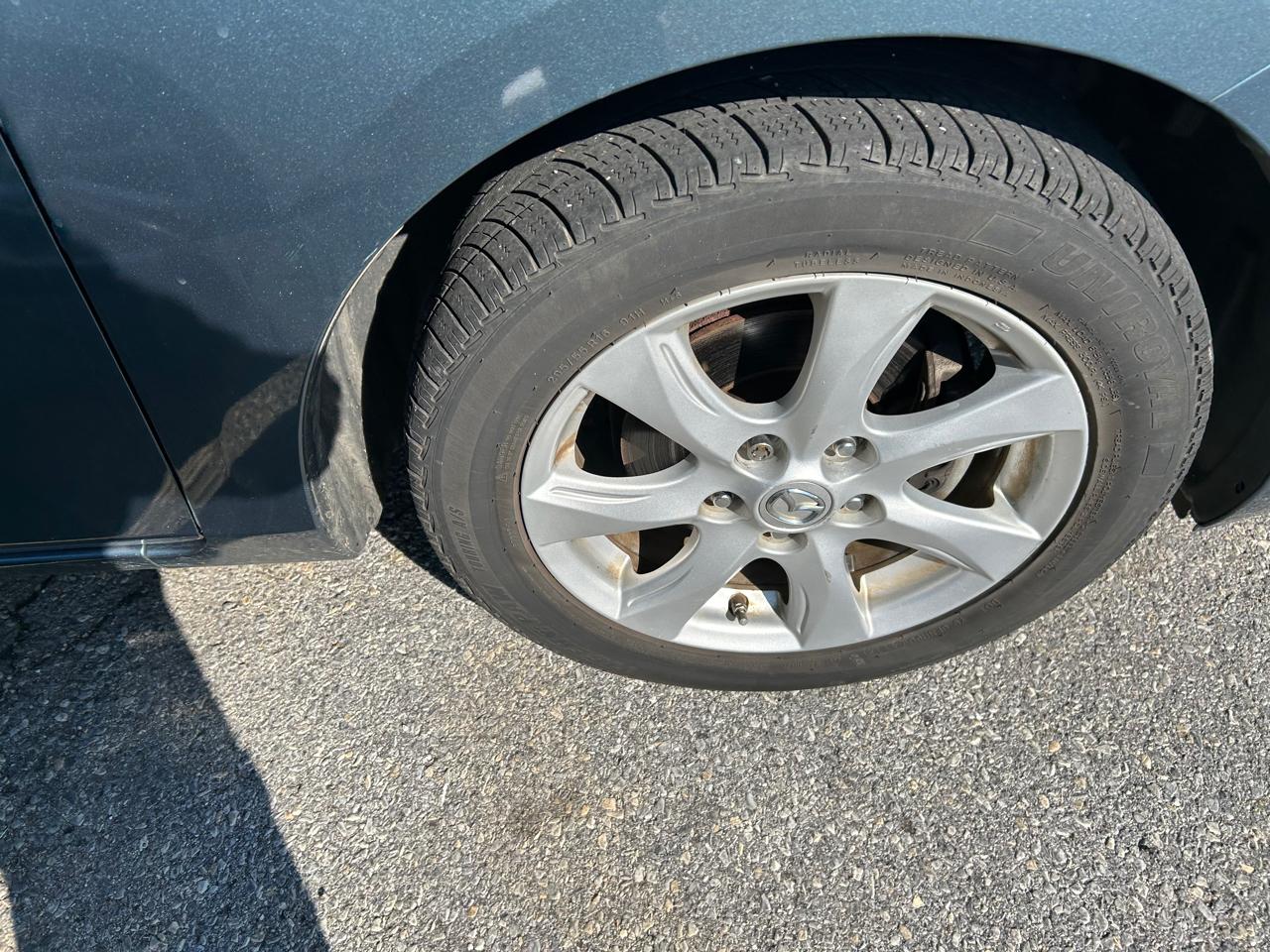 Mazda MAZDA3 i Touring 4-door 2011