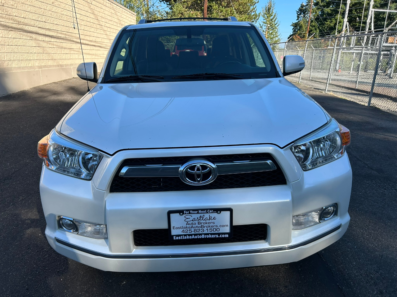 2010 Toyota 4Runner Limited 4WD V6 photo 2