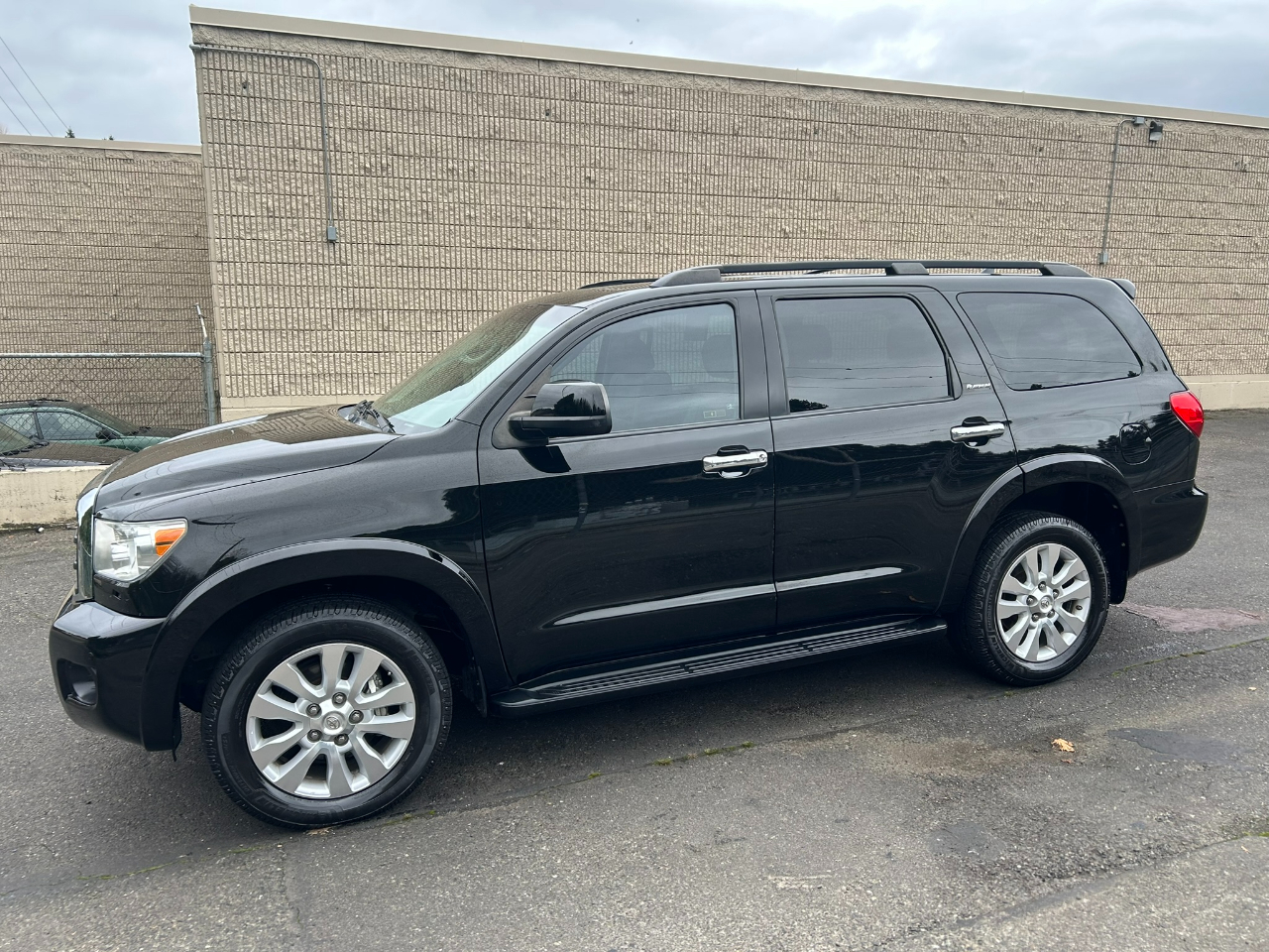 Toyota Sequoia Plantium 4WD FFV 2016