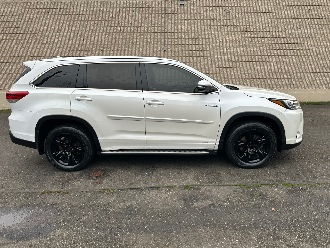 Toyota Highlander Hybrid Limited AWD 2019