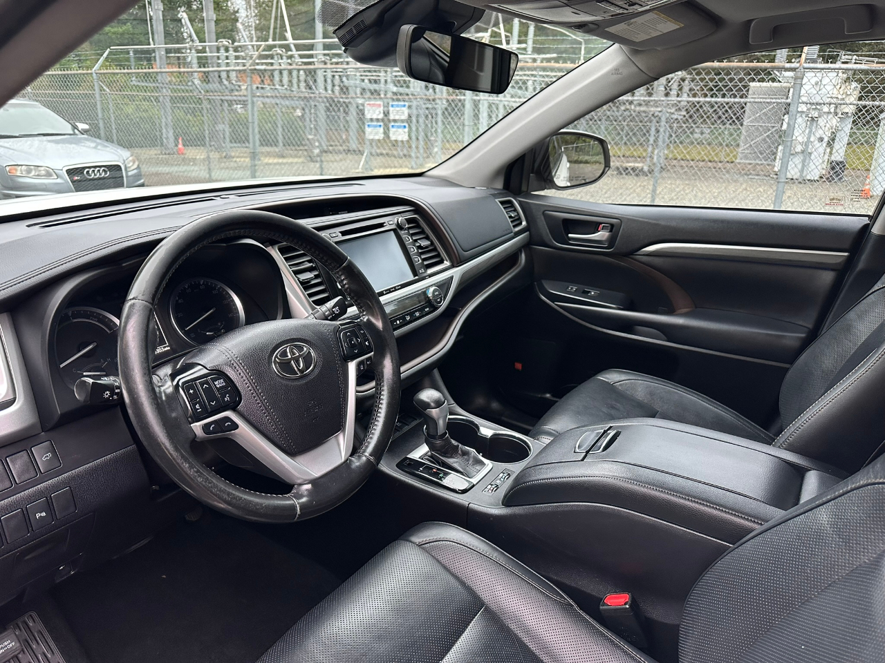 Toyota Highlander Hybrid Limited AWD 2019