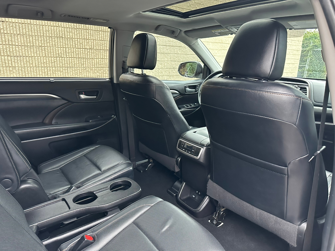 Toyota Highlander Hybrid Limited AWD 2019