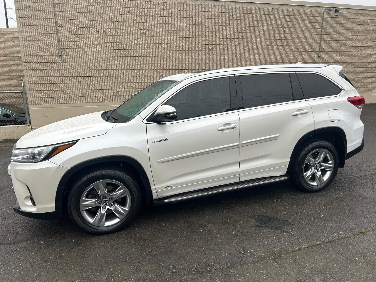 Toyota Highlander Hybrid Limited AWD 2019