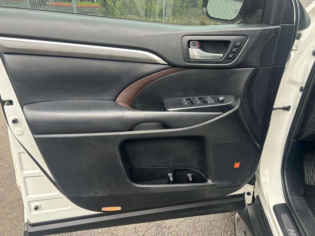 Toyota Highlander Hybrid Limited AWD 2019