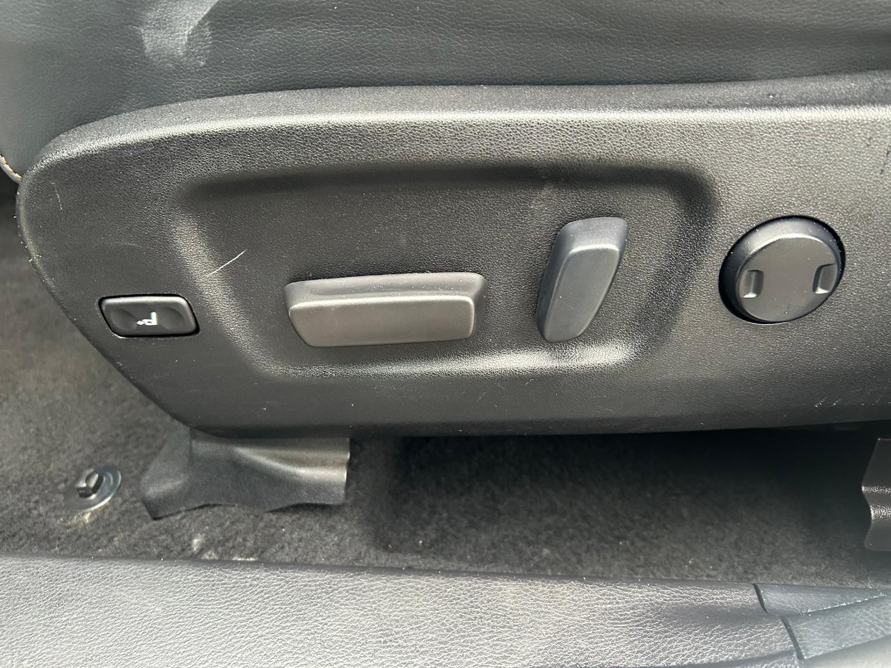 Toyota Highlander Hybrid Limited AWD 2019