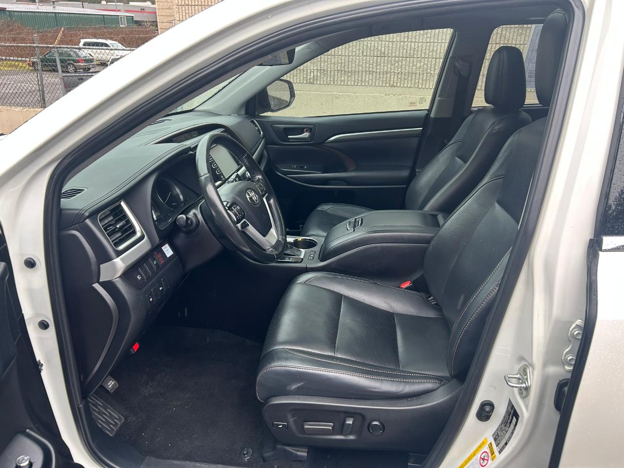 Toyota Highlander Hybrid Limited AWD 2019