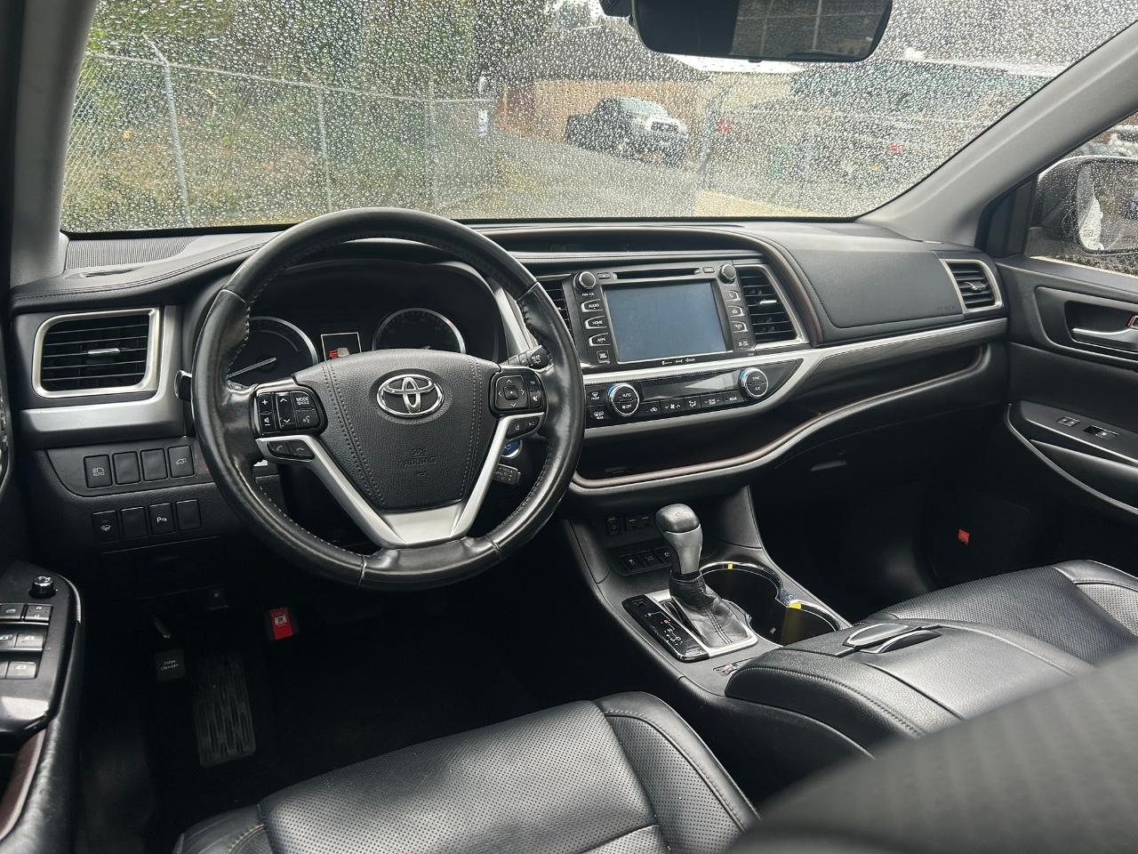Toyota Highlander Hybrid Limited AWD 2019