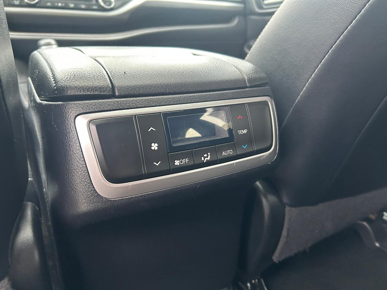 Toyota Highlander Hybrid Limited AWD 2019