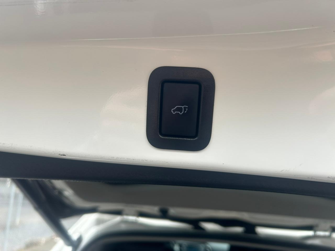 Toyota Highlander Hybrid Limited AWD 2019