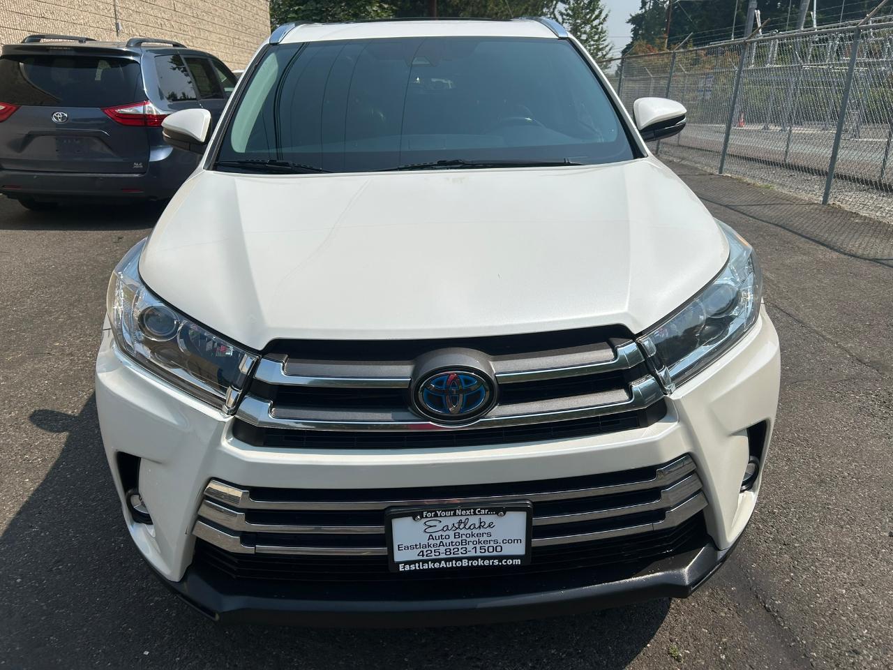 Toyota Highlander Hybrid Limited AWD 2019
