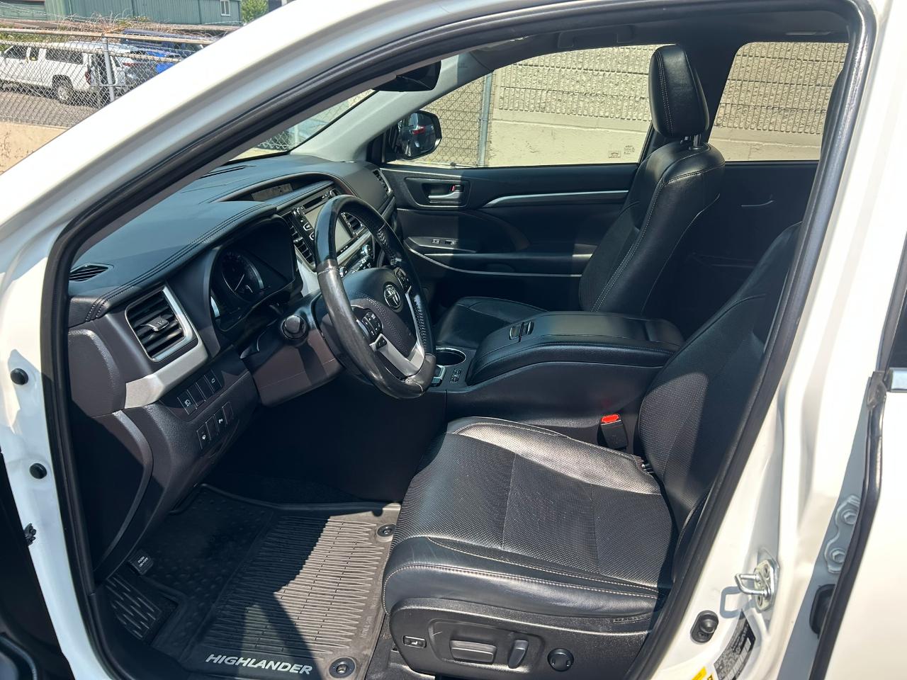 Toyota Highlander Hybrid Limited AWD 2019