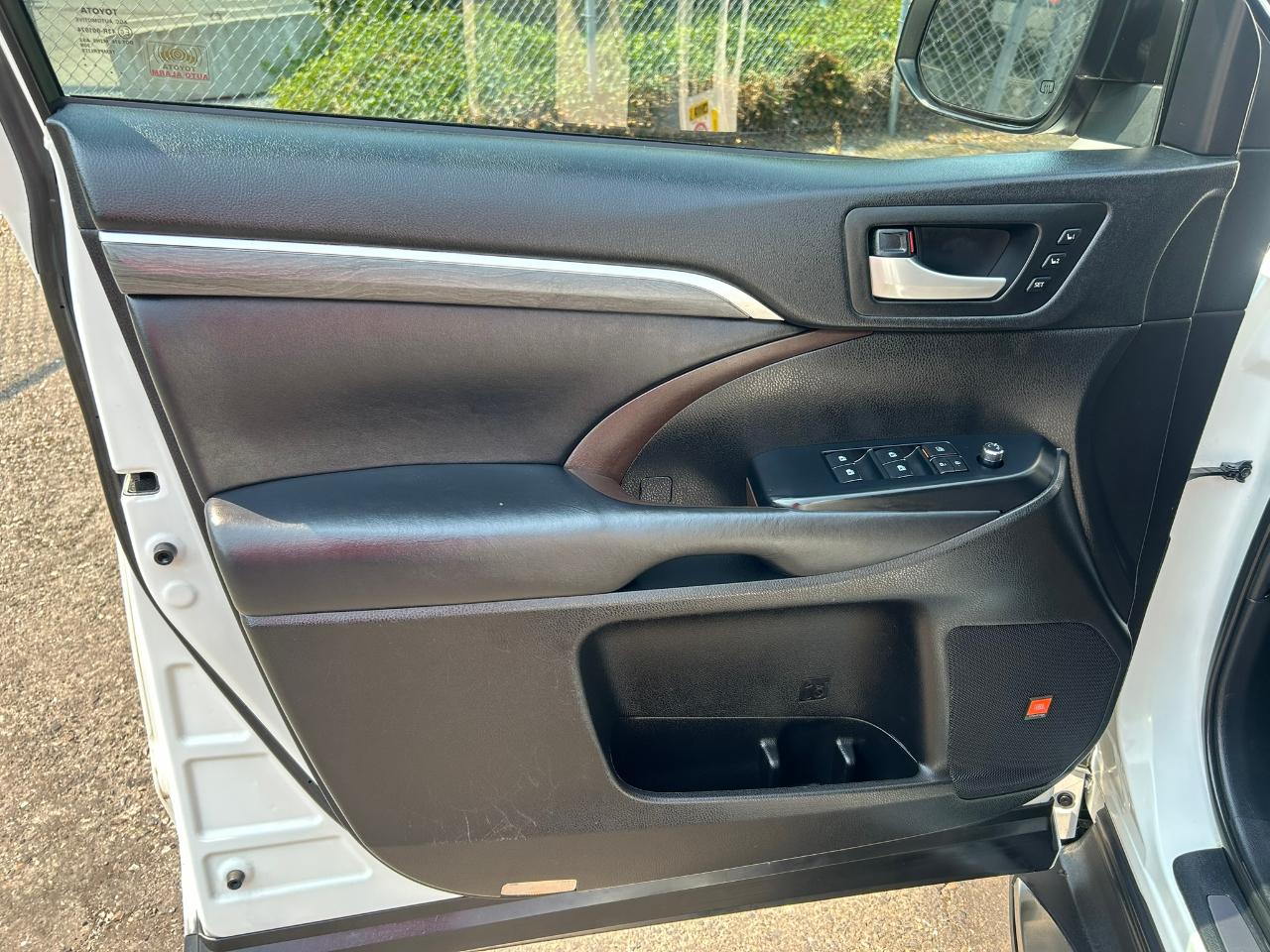 Toyota Highlander Hybrid Limited AWD 2019