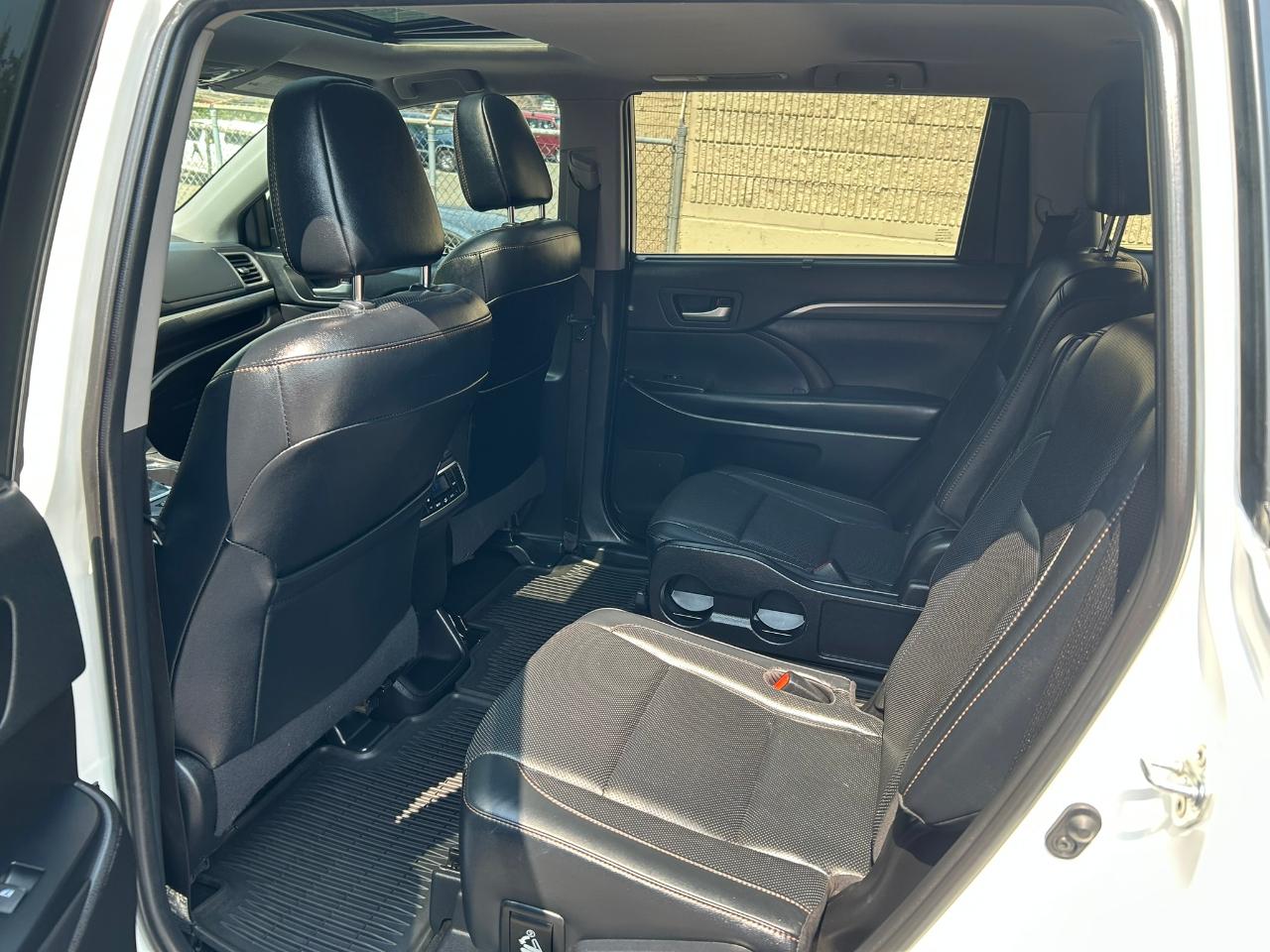 Toyota Highlander Hybrid Limited AWD 2019