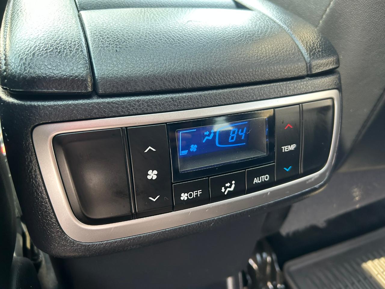 Toyota Highlander Hybrid Limited AWD 2019