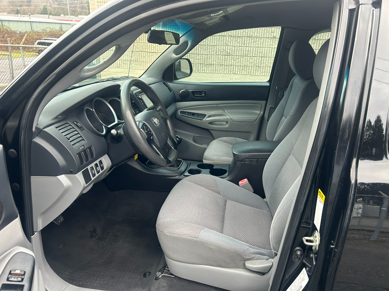 Toyota Tacoma Access Cab I4 5MT 4WD 2015