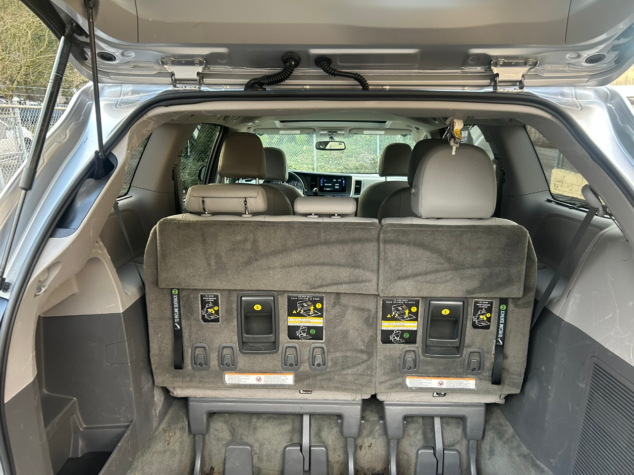 Toyota Sienna XLE 7-Passenger AWD 2017