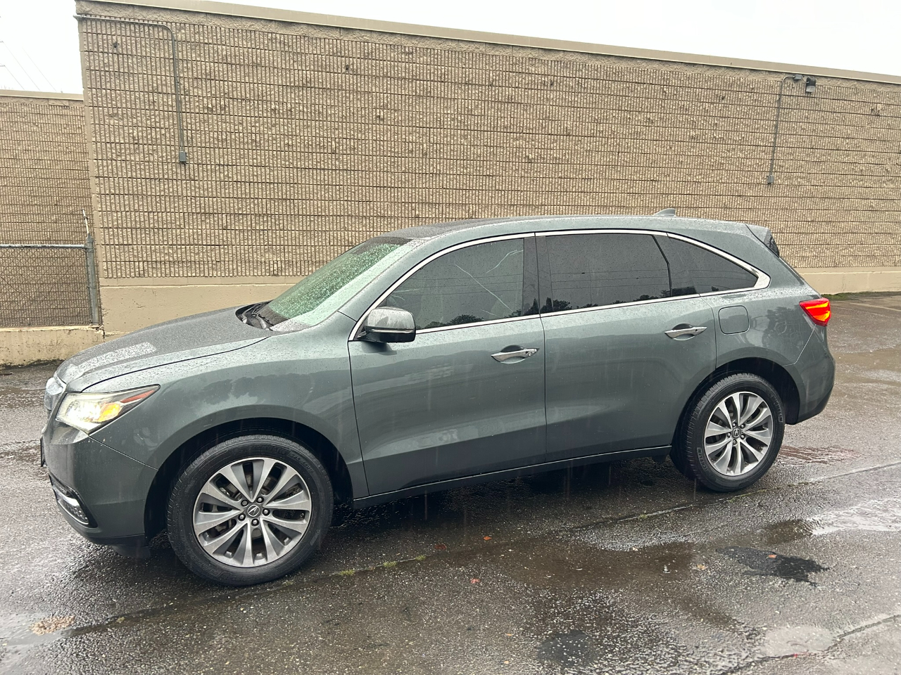 Acura MDX SH-AWD 6-Spd AT w/Tech Package 2015