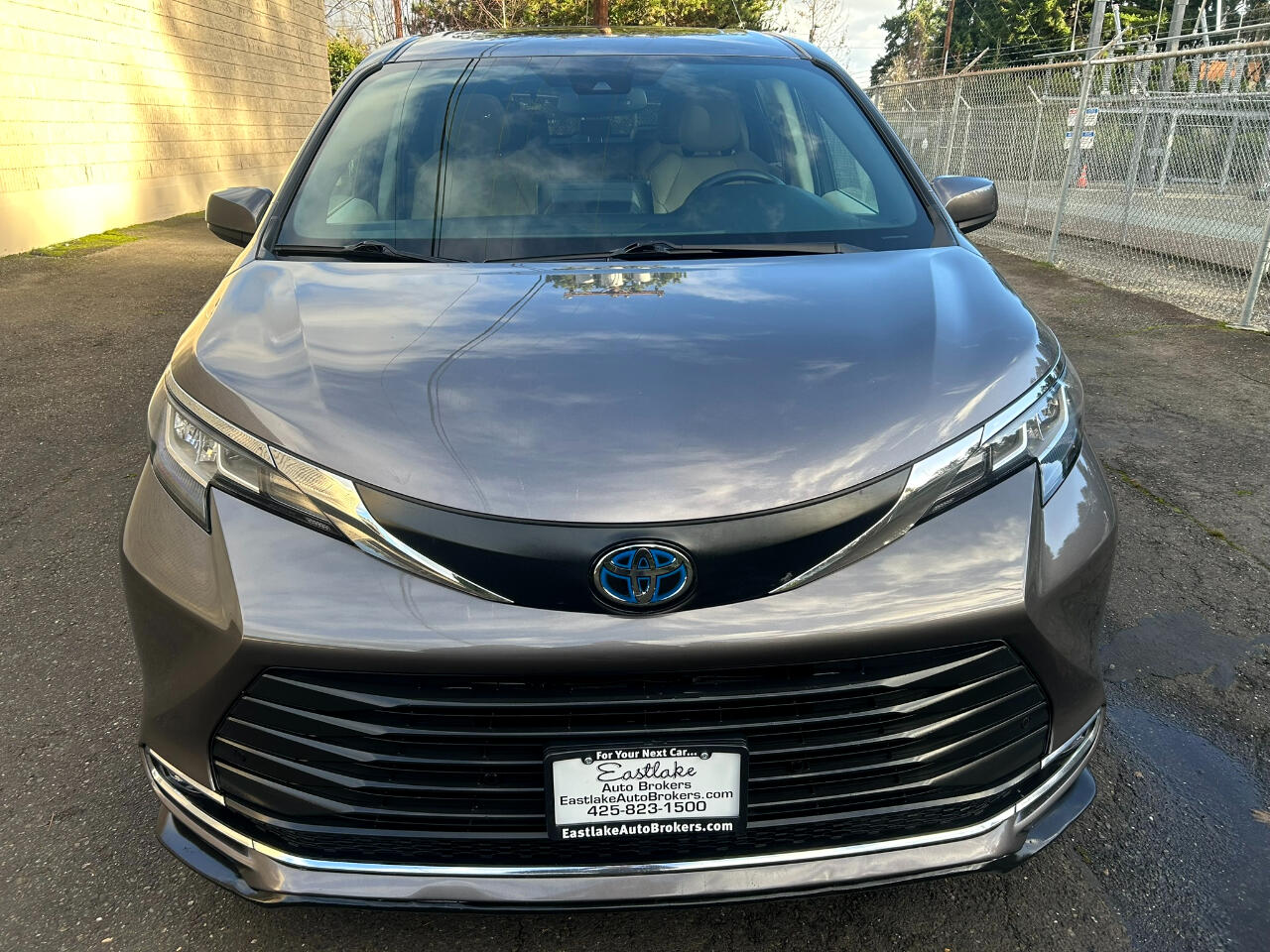 Toyota Sienna XLE 7-Passenger AWD 2022