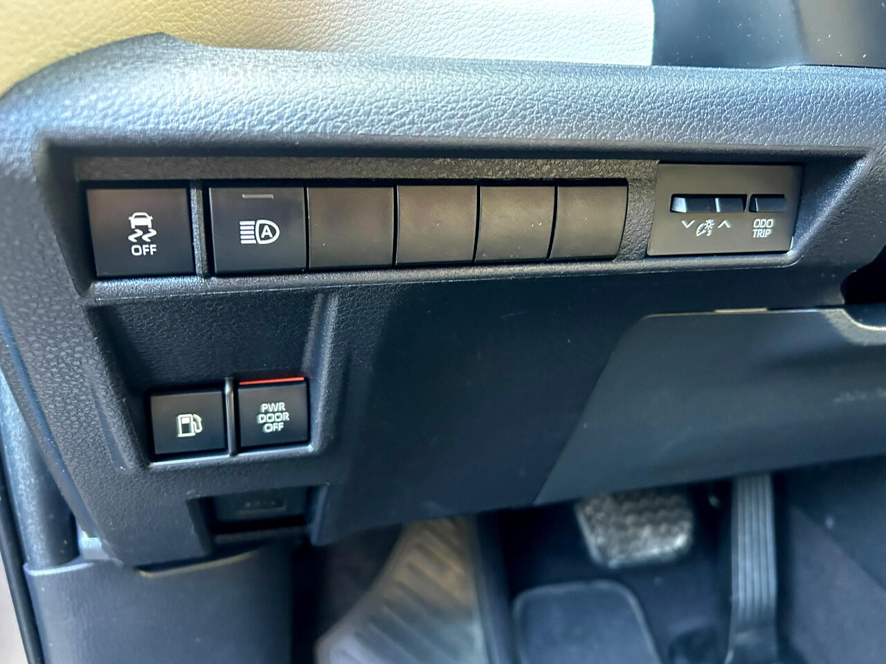 Toyota Sienna XLE 7-Passenger AWD 2022