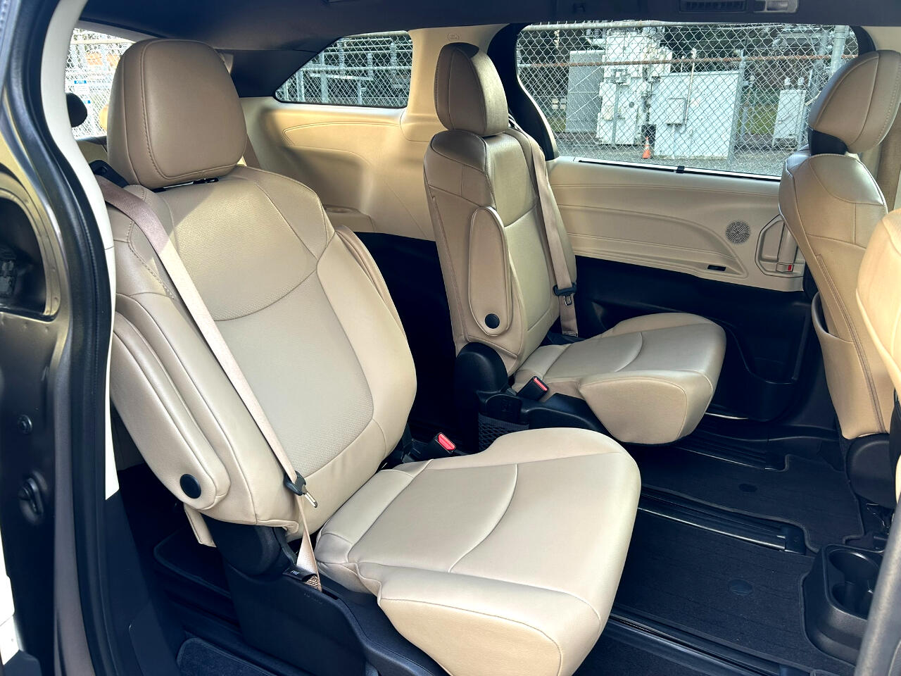 Toyota Sienna XLE 7-Passenger AWD 2022