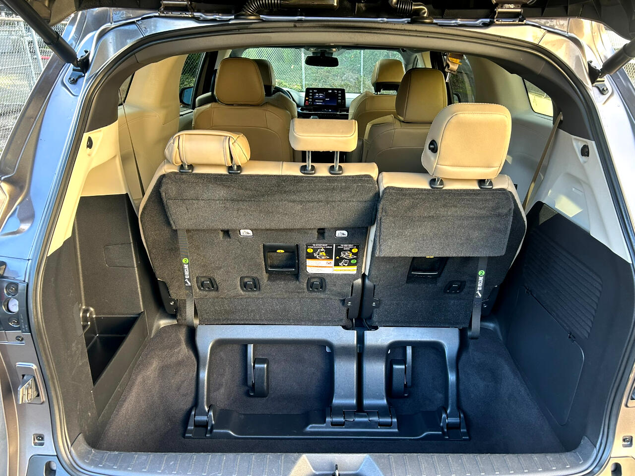 Toyota Sienna XLE 7-Passenger AWD 2022
