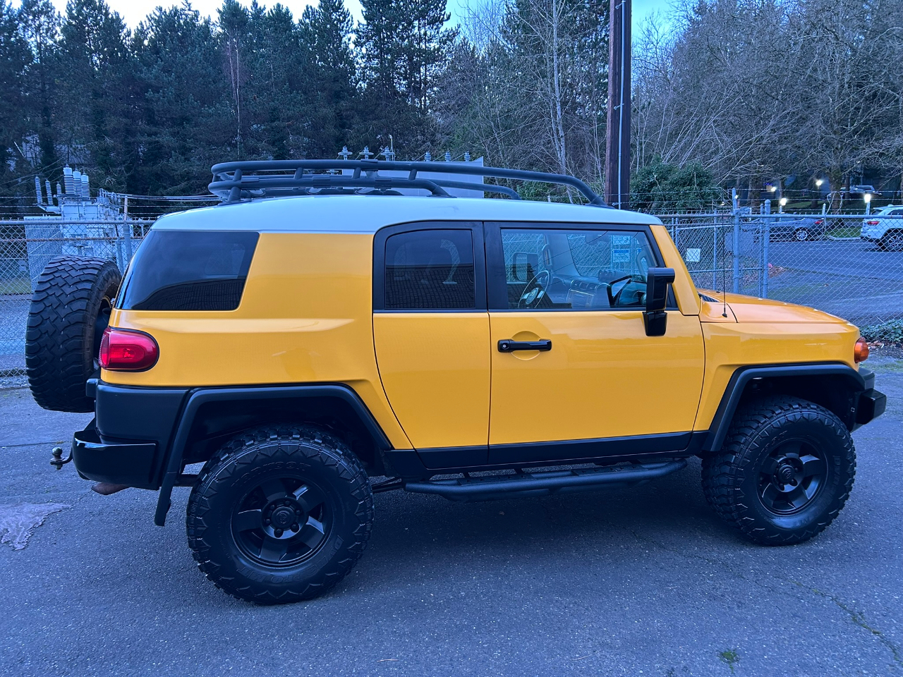Toyota FJ Cruiser 4WD AT 2010