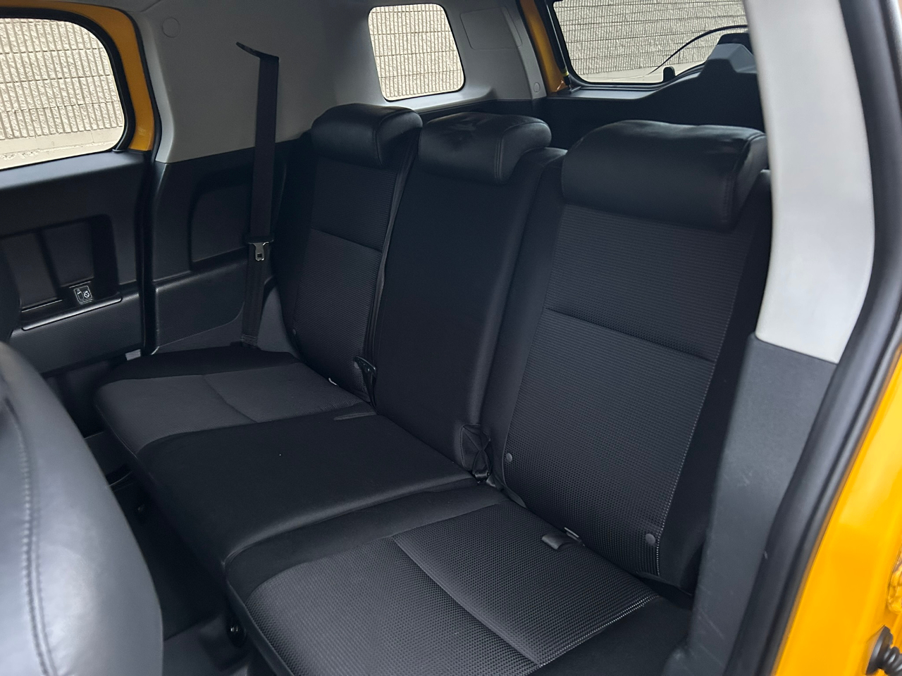 Toyota FJ Cruiser 4WD AT 2010