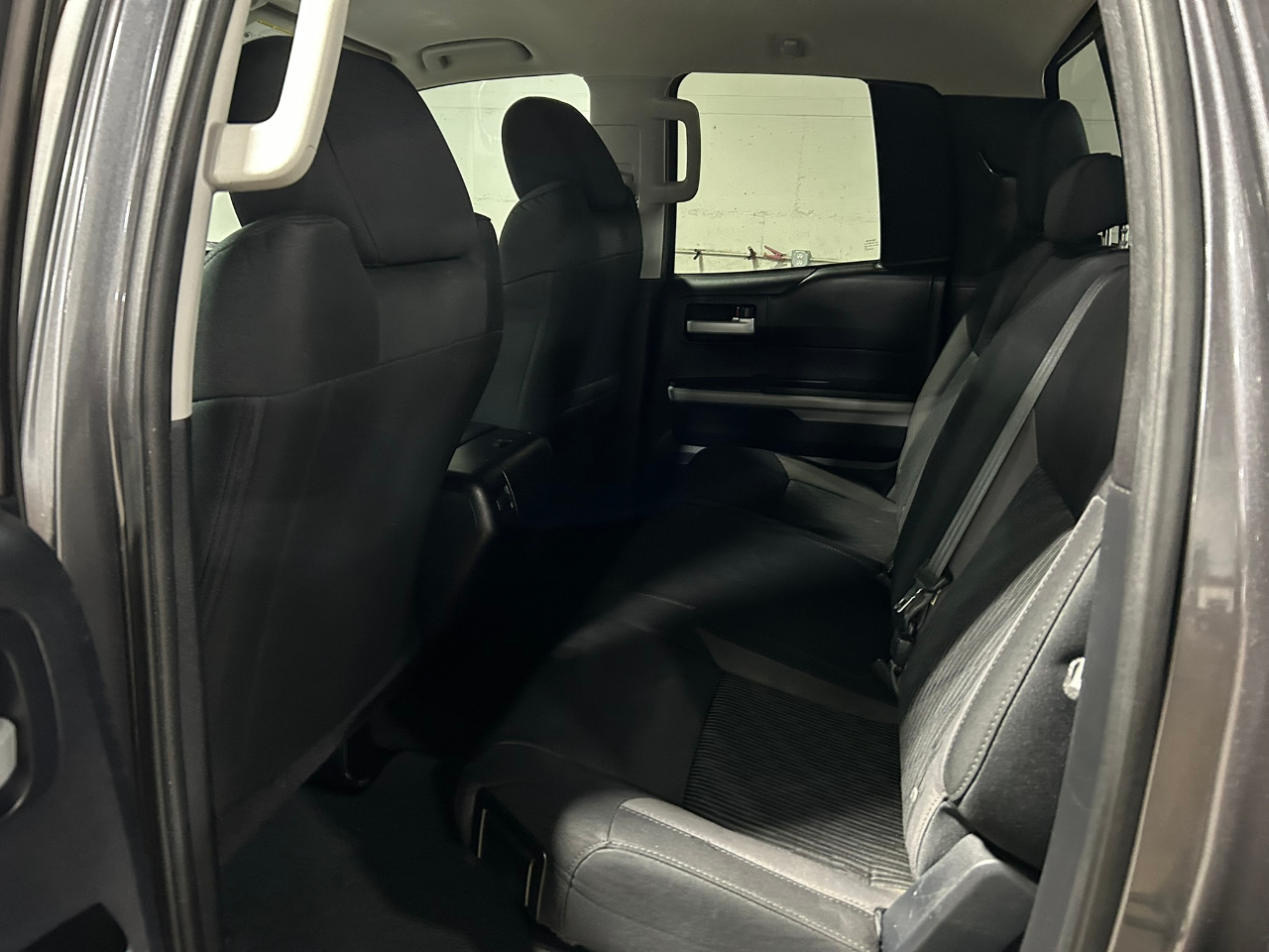 Toyota Tundra SR5 5.7L V8 FFV Double Cab 4WD 2016