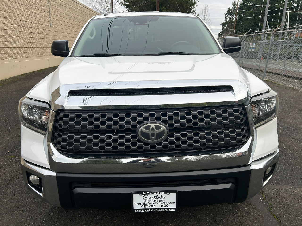 Toyota Tundra SR5 5.7L V8 Double Cab 4WD 2018