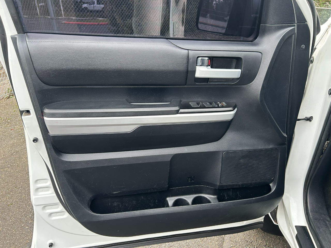 Toyota Tundra SR5 5.7L V8 Double Cab 4WD 2018