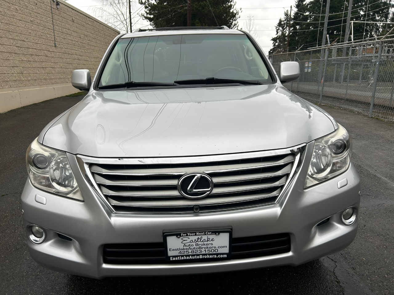 Lexus LX 570 Sport Utility 2010