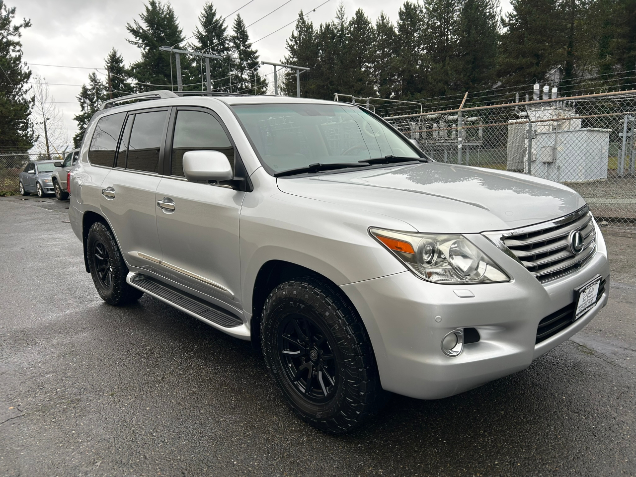 Lexus LX 570 Sport Utility 2010